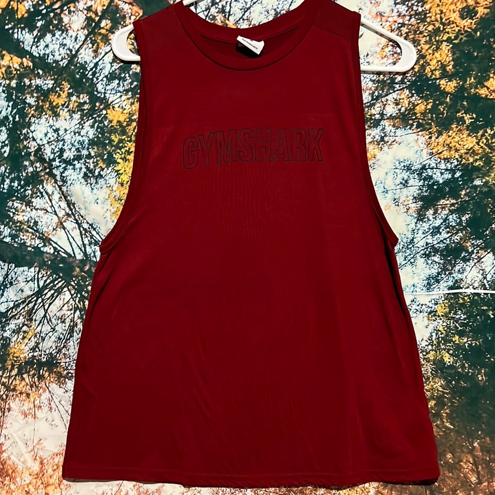 GYMSHARK tank top Size M maroon/burgandy EUC